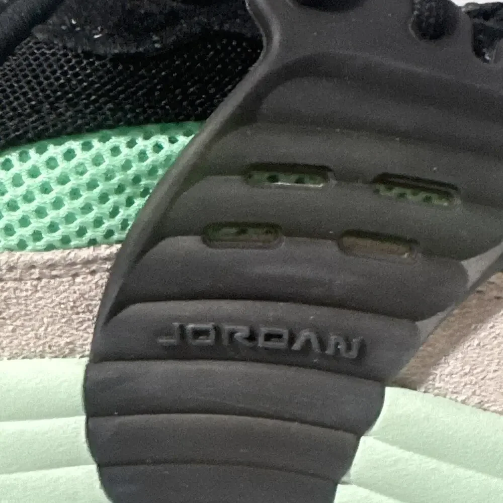 Jordan Trunner O/S Men's Shoes (Black/Neutral Grey/Mint Foam/Green Glow) Size 11